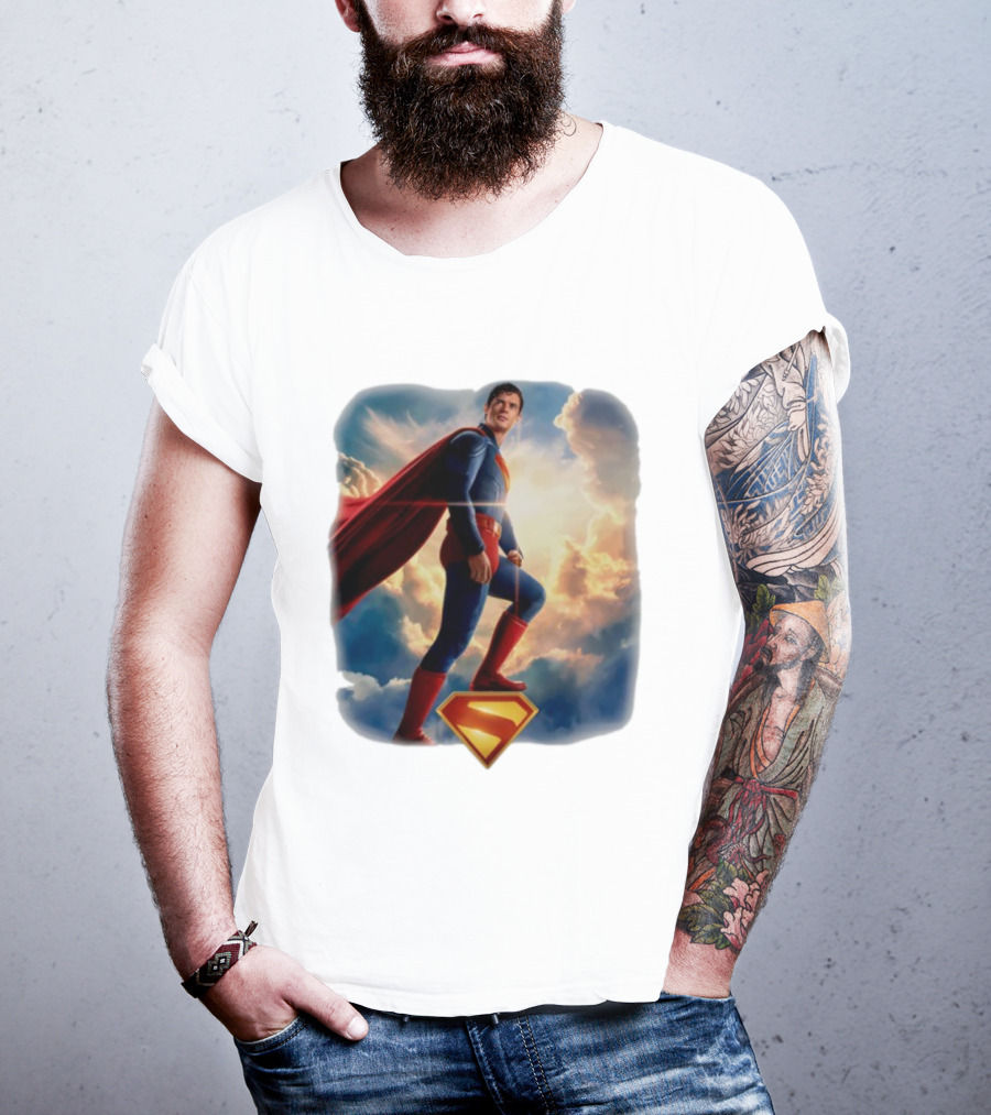 Superman 2025 Faded Standing Iconic Cape And Emblem T-Shirt