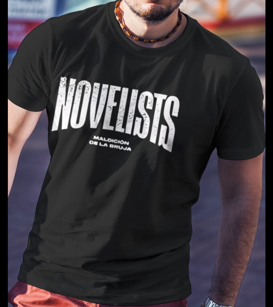 Novelists Maldición De La Bruja T-Shirt