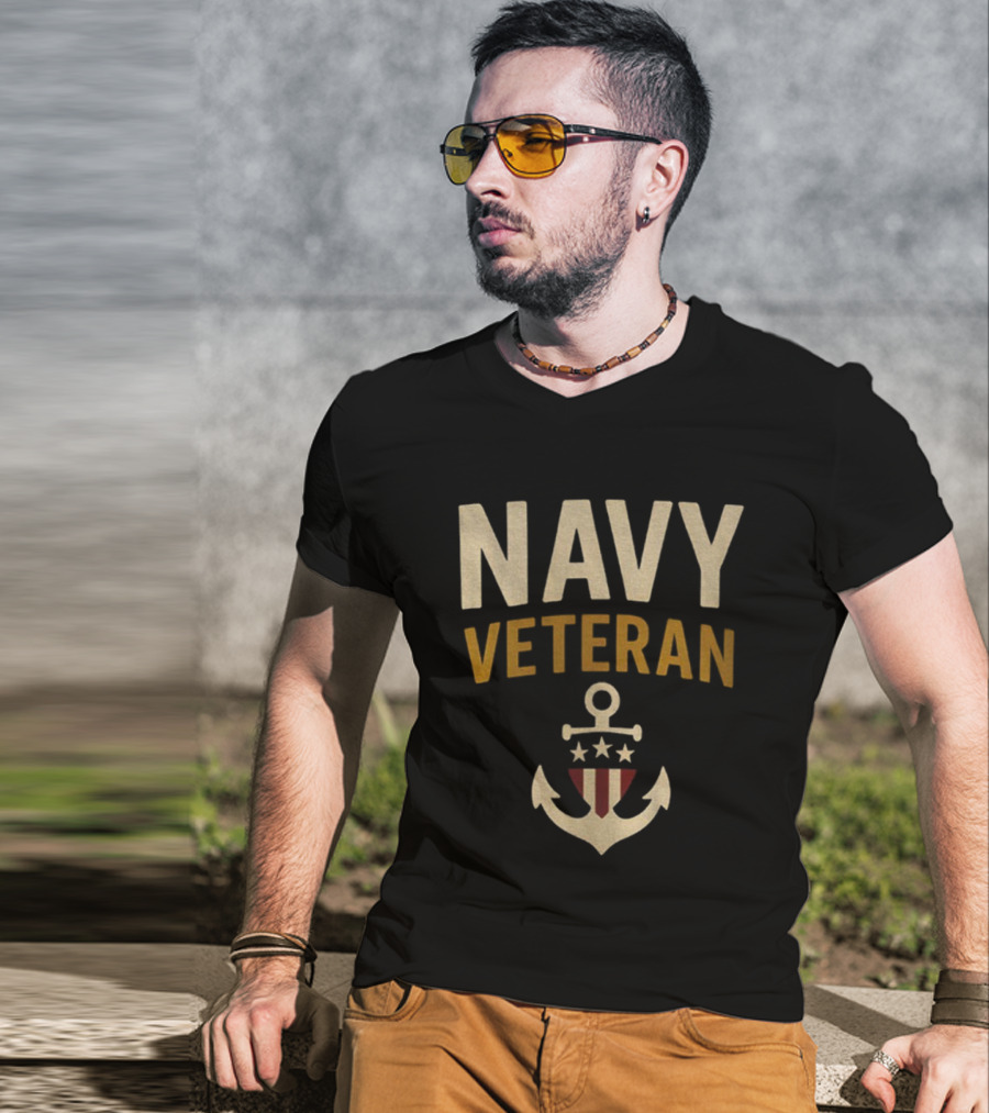 Navy Veteran Anchor Stars Stripes Military US Patriotic T-Shirt