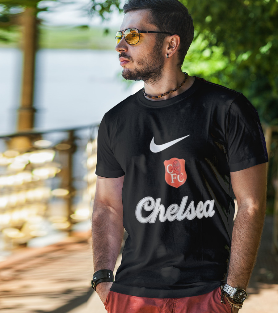 Nike Chelsea CFC Crest T-Shirt