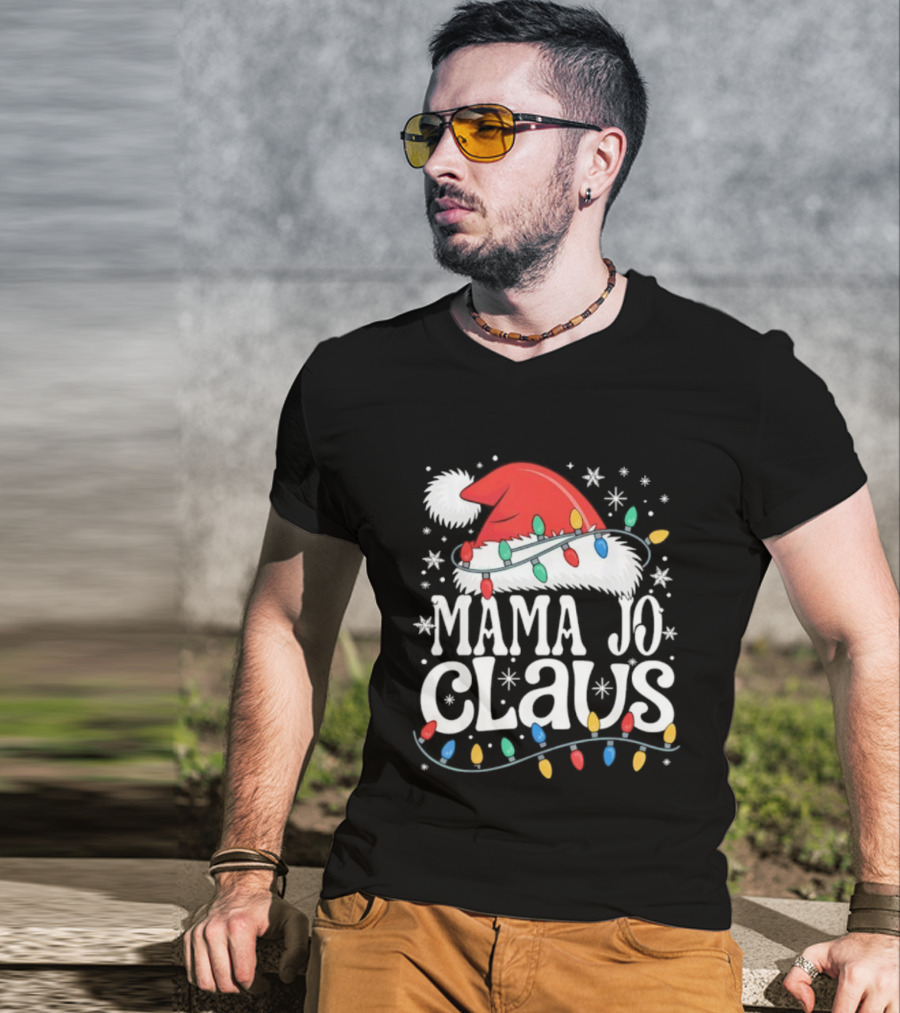 Mama Jo Claus Christmas Hat With Holiday Lights T-Shirt