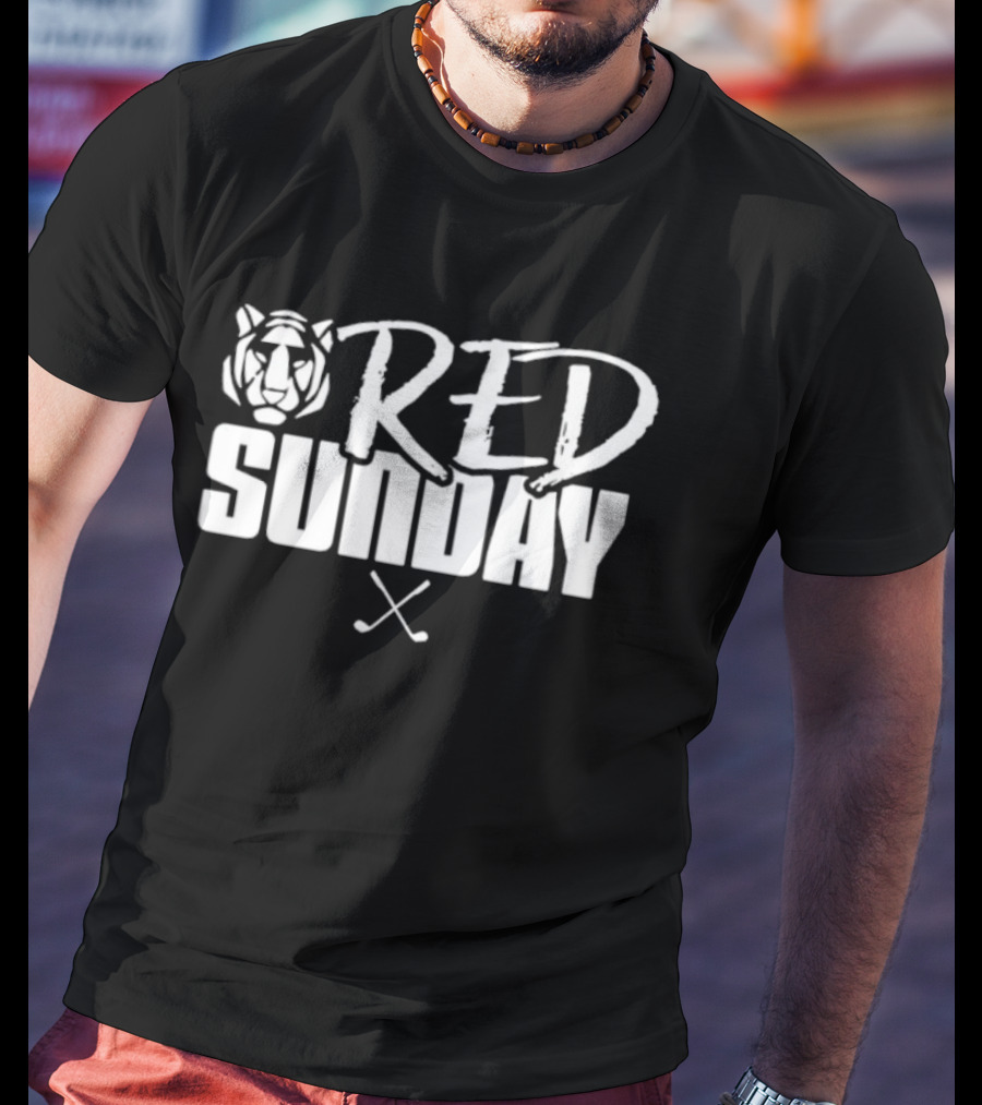 Tiger Red Sunday Golf Iconic Style T-Shirt