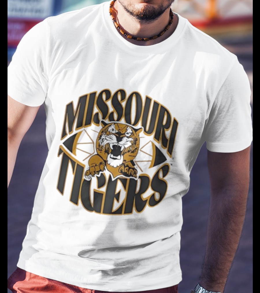 Missouri Tigers Roaring Mascot Claw Graphic T-Shirt