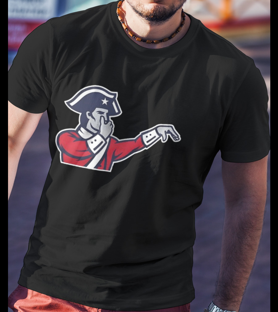 New England Patriots Hold Ya Nose Pat Patriot Gesture T-Shirt