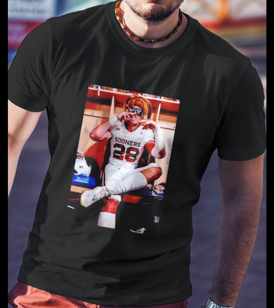 Sooners Football Danny Stutsman Cigar Celebration Locker Room 28 T-Shirt