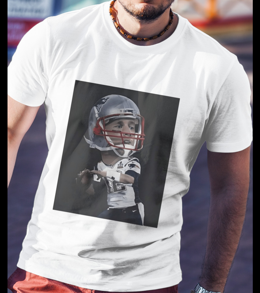 Tom Brady New England Patriots Caricature Super Bowl MVP Quarterback 12 Football Helmet T-Shirt