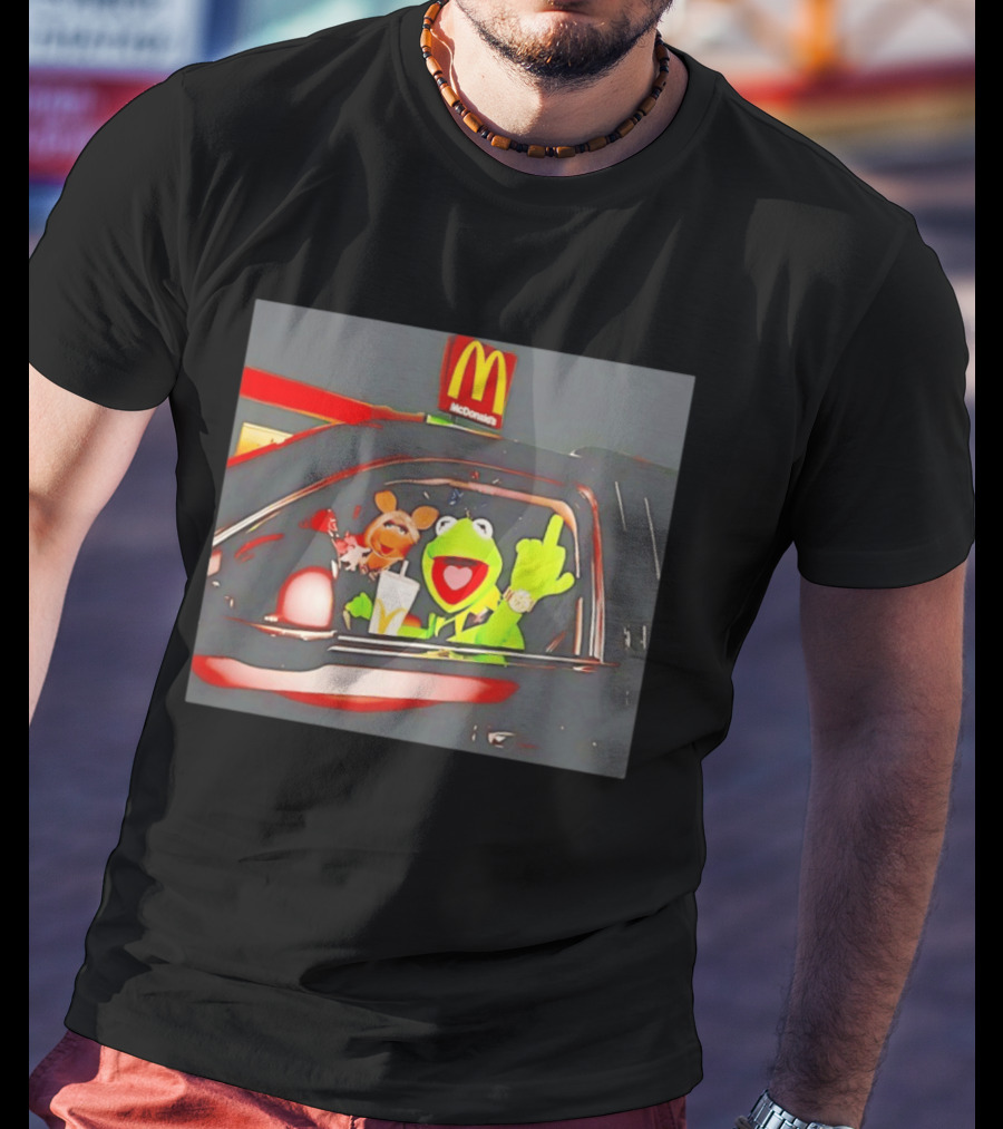 Kermit Frog Middle Finger Miss Piggy Car McDonald's Ride T-Shirt