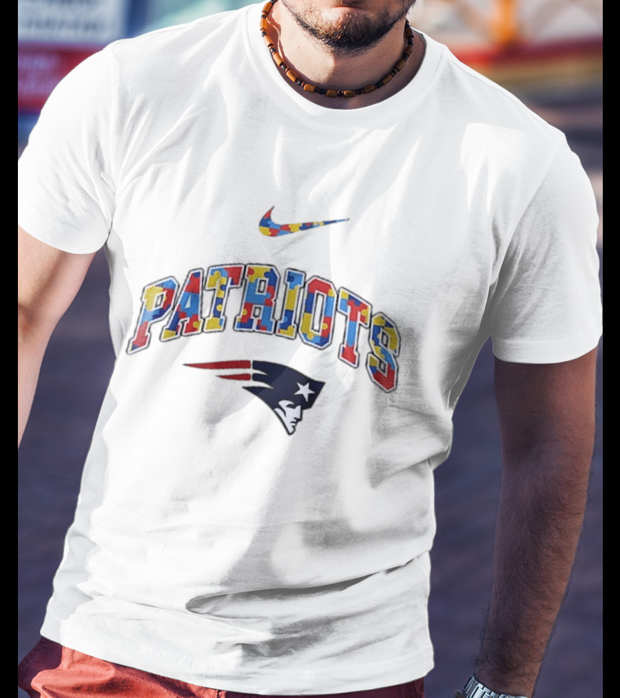New England Patriots Puzzle Piece Autism Awareness Accept Understand Love T-Shirt