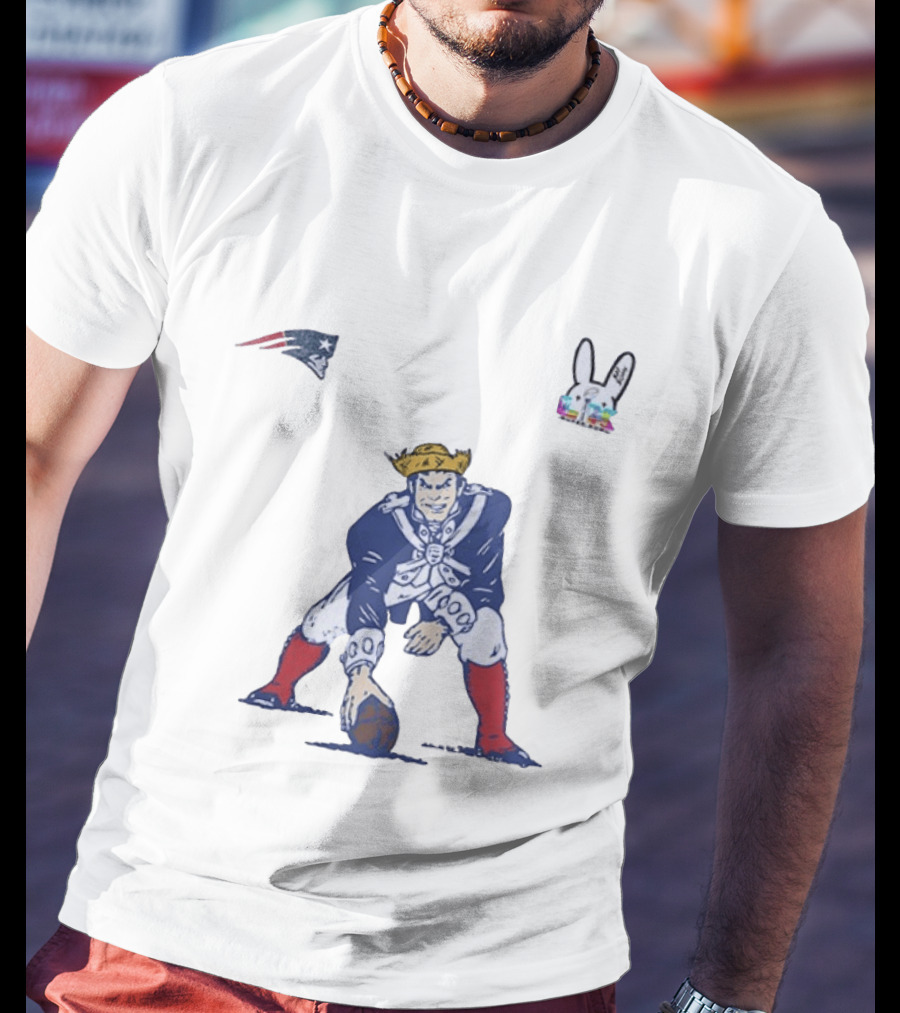 New England Patriots Seguino Aqui Frog Football Player And Bunny Ears T-Shirt