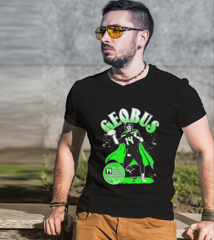 Geqbus Protector 14 Sam Erica Football Hero Green Cape T-Shirt