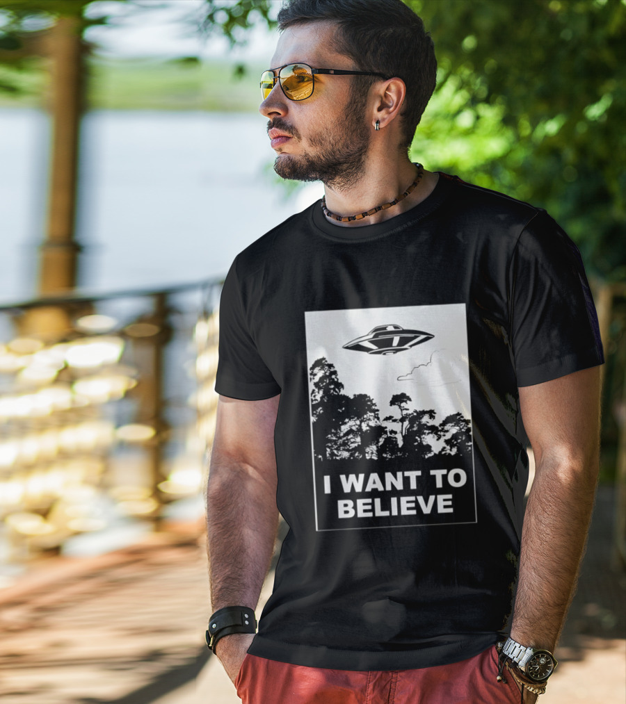 UFO I Want To Believe Flying Saucer Forest T-Shirt