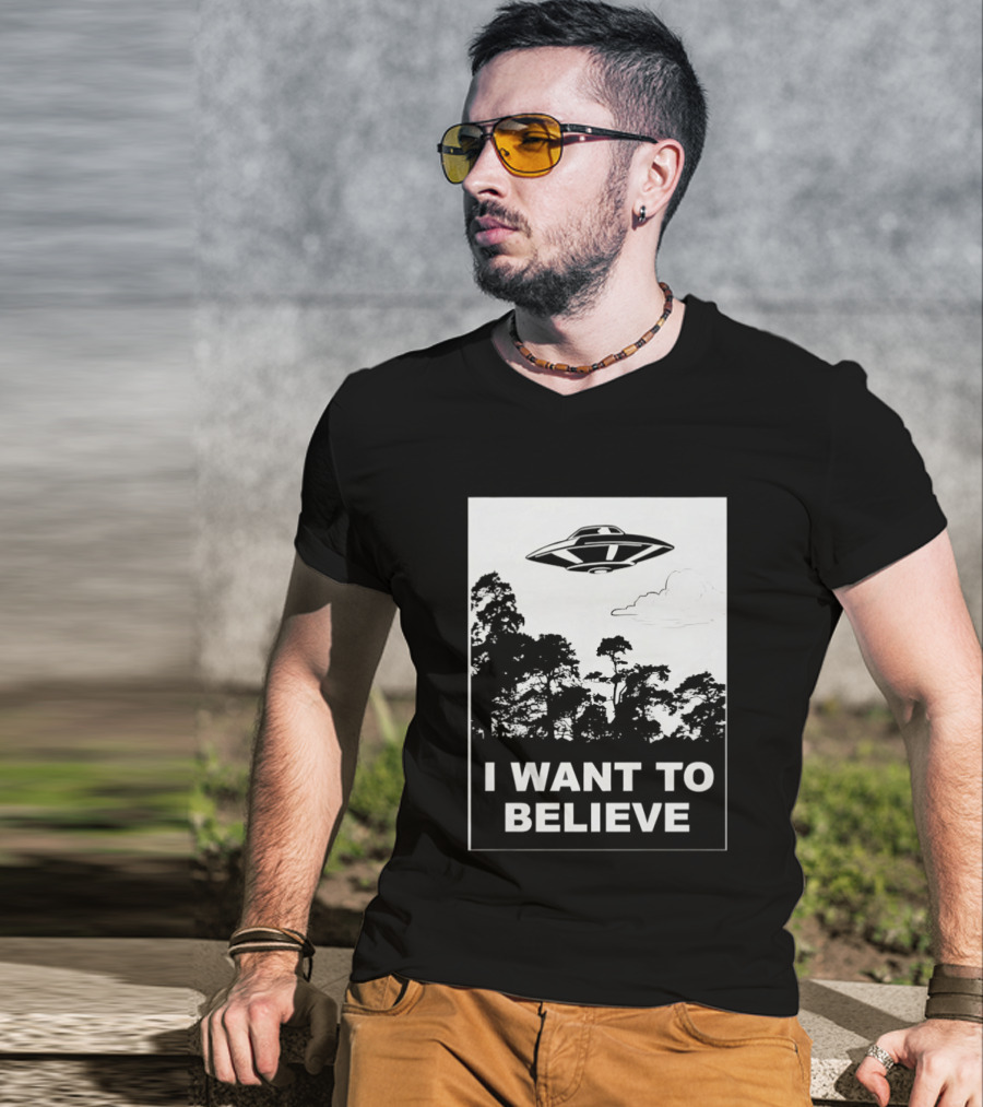 UFO I Want To Believe Flying Saucer Forest T-Shirt