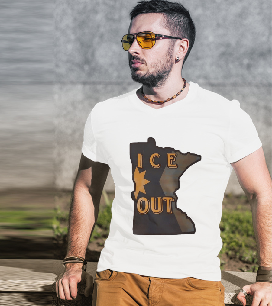 Minnesota Ice Out Bold Graphic State Map T-Shirt