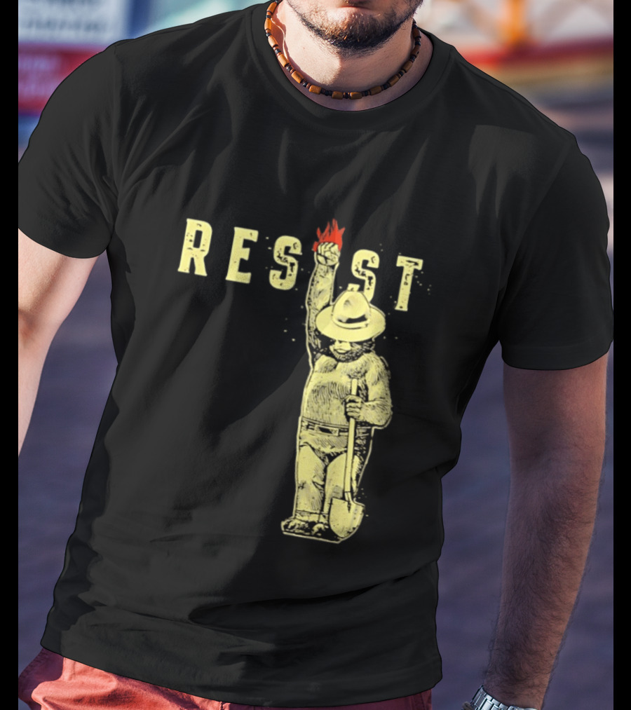 Protect Our National Parks Bear Resist Fist Fire Shovel T-Shirt