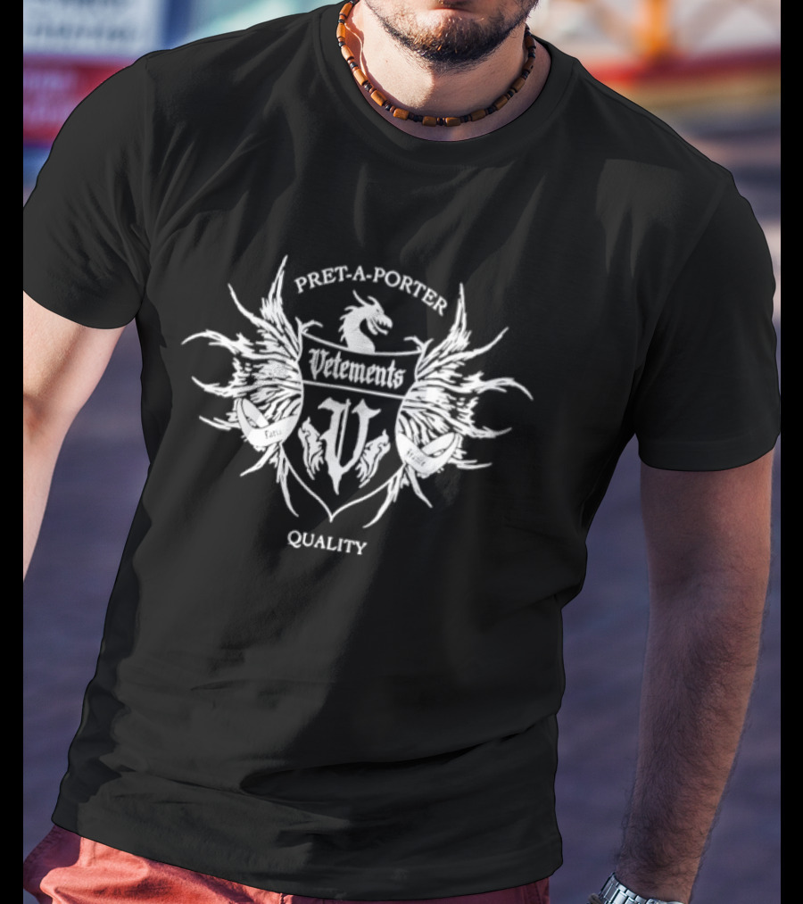 Vetements Pret A Porter Paris France Crest T-Shirt