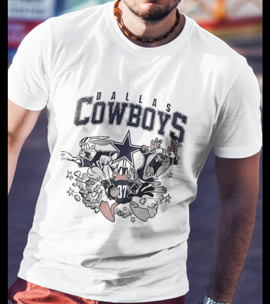 Dallas Cowboys Looney Tunes Bugs Bunny Taz Daffy Duck Star T-Shirt