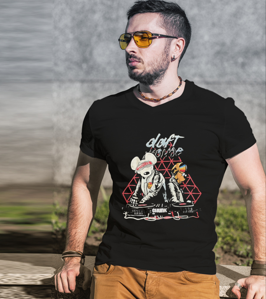 Chunk Daft Mouse DJ Duo Dance Music Fan T-Shirt