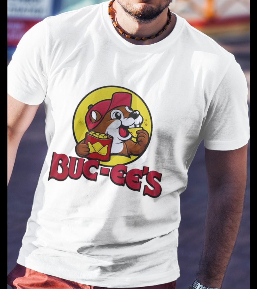 Buc Ee's Beaver Eating Snack T-Shirt