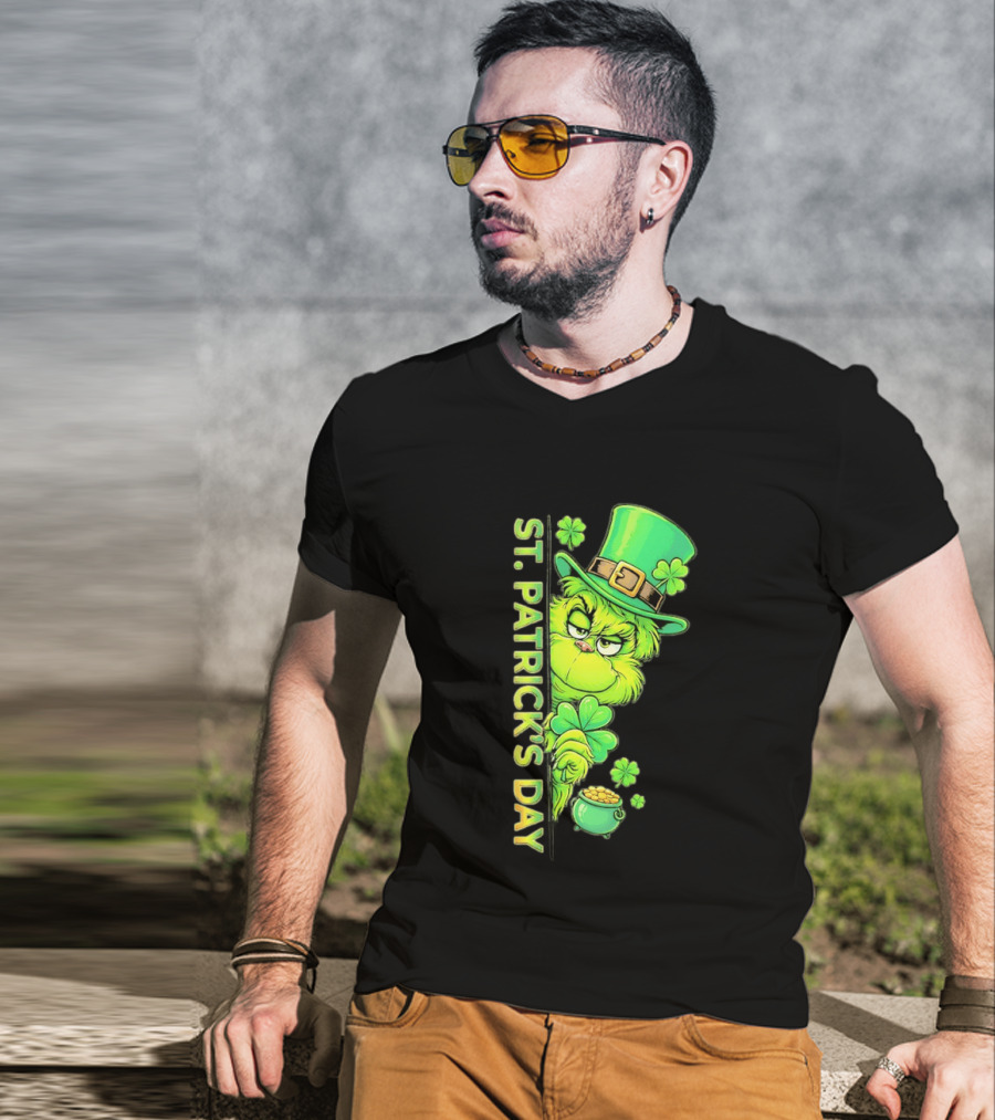 St. Patrick's Day Grinch With Leprechaun Hat And Gold Pot T-Shirt