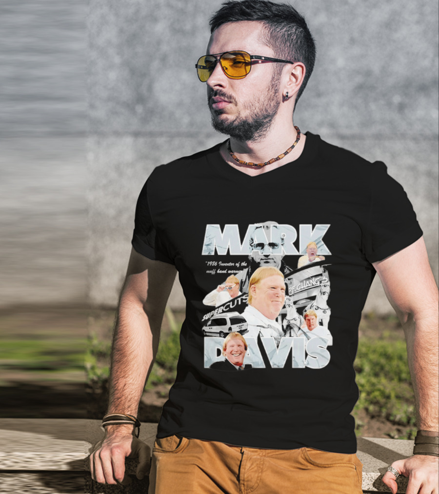Mark Davis 1986 Inventor Of The Muff Hand Warmer Raiders Monochrome Humor T-Shirt