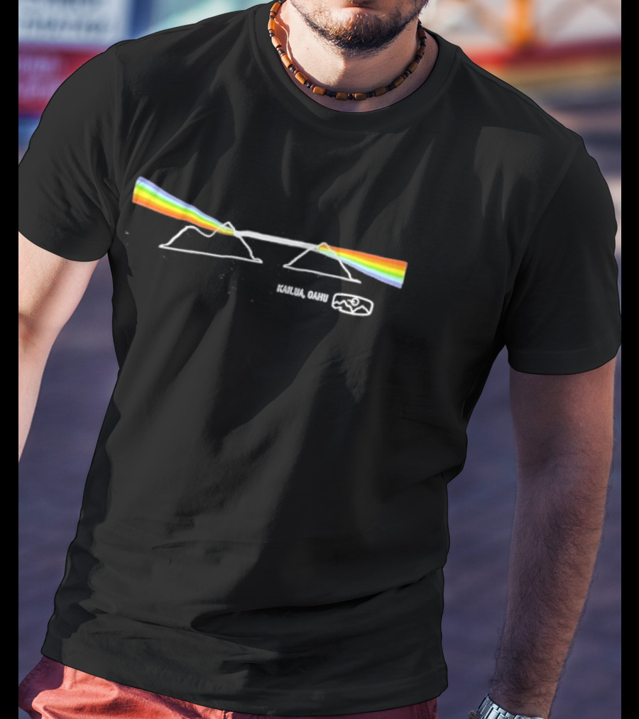 Kailua Oahu Dark Side Of The Moke's Rainbow Paddleboards Horizon Wave Scene T-Shirt