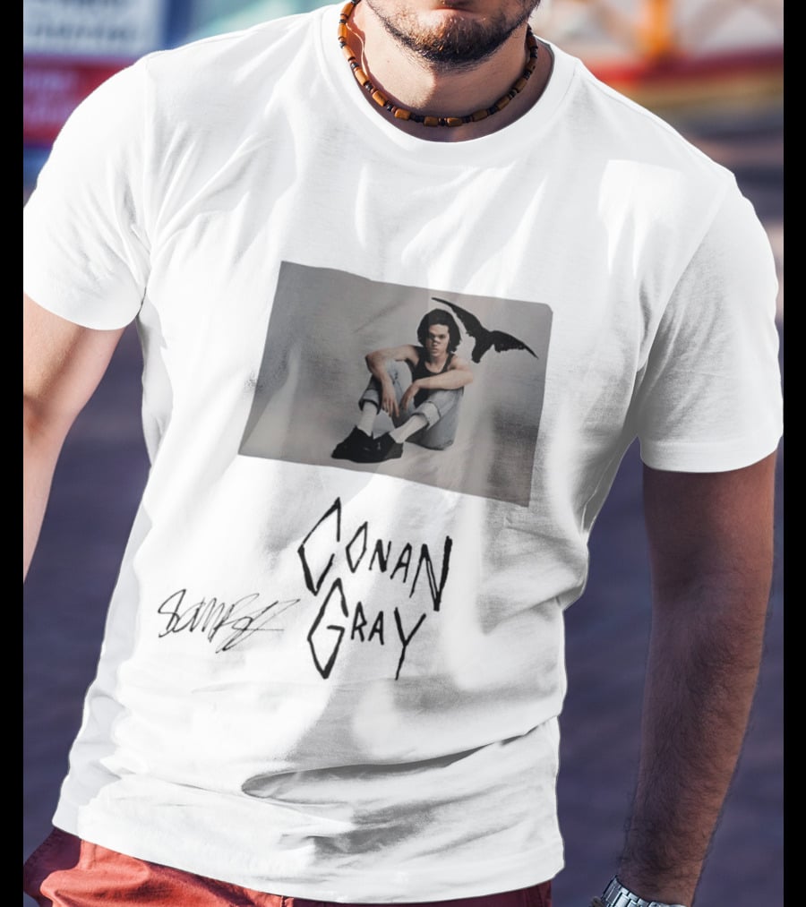 Conan Gray Sitting Pose With Bird T-Shirt