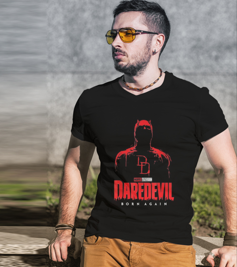 Marvel Daredevil Born Again DD Silhouette Red T-Shirt