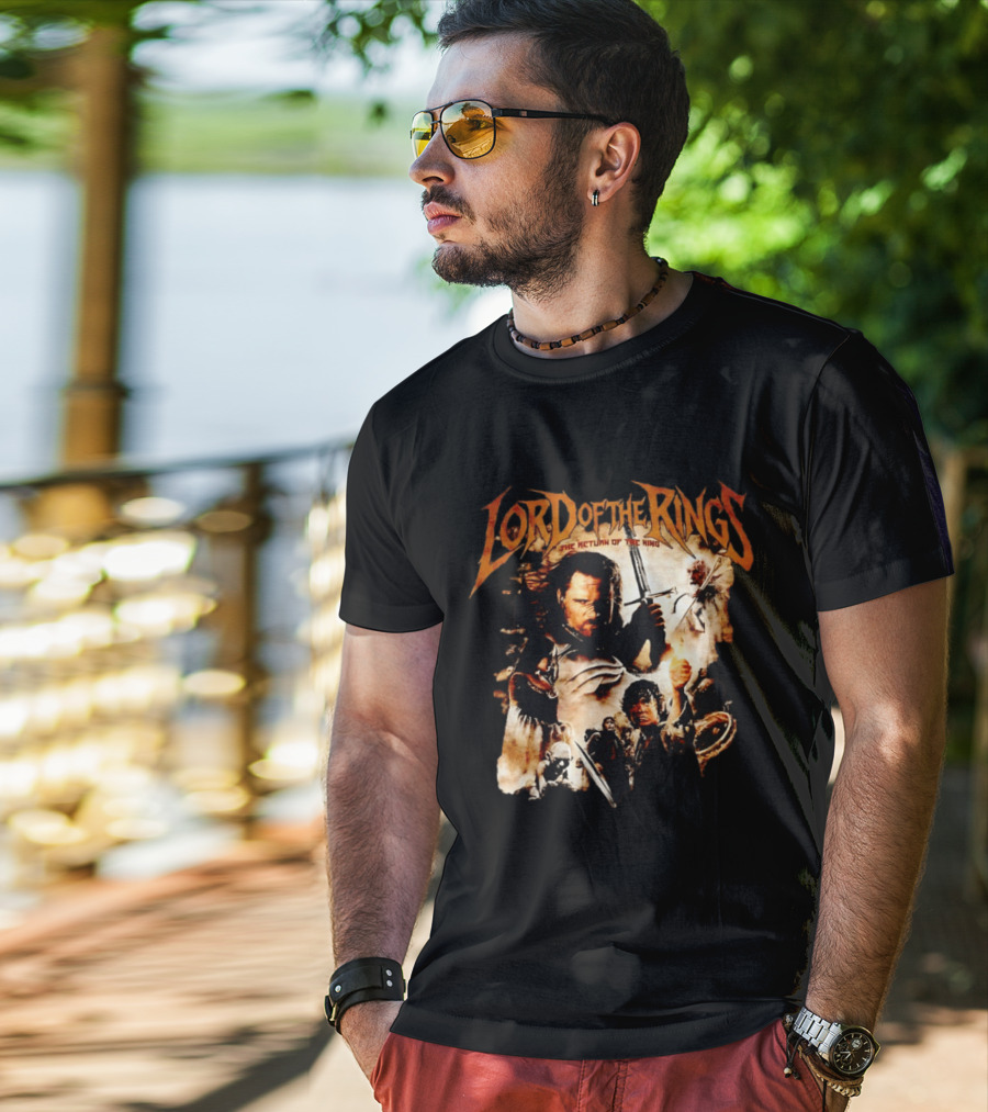 The Return Of The King Lord Of The Rings Movie Characters And Scenes T-Shirt