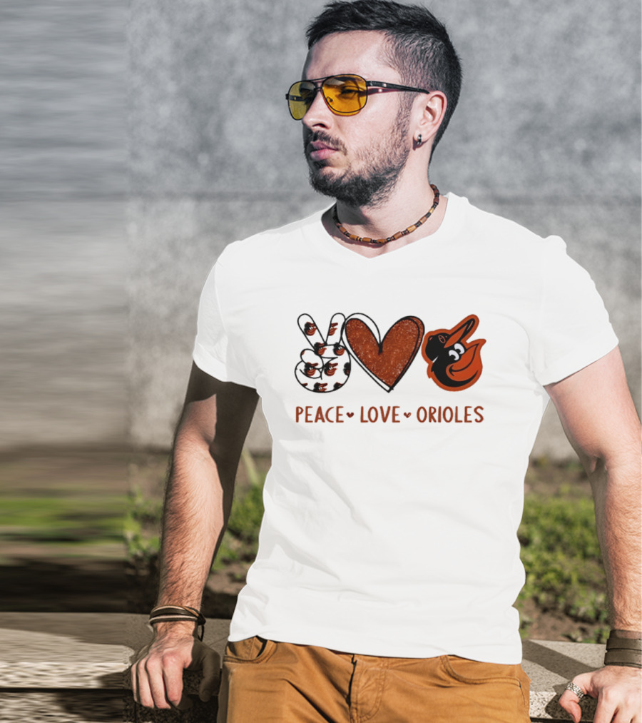 Peace Love Orioles Hand Sign Heart Shape Baltimore Orioles T-Shirt