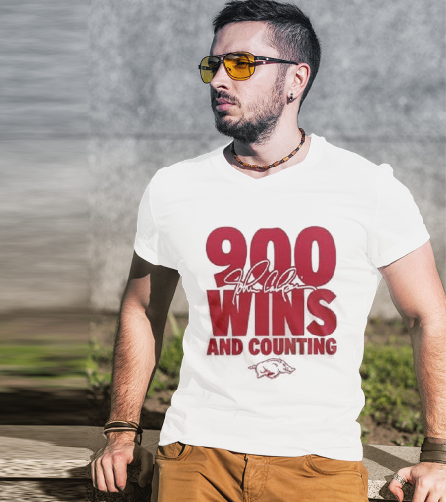 Arkansas Razorbacks Basketball 900 Wins And Counting Coach John Calipari 2026 T-Shirt