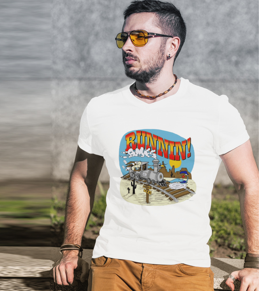 Runnin Road Runner Wile E. Coyote Train Desert Chase Adventure T-Shirt