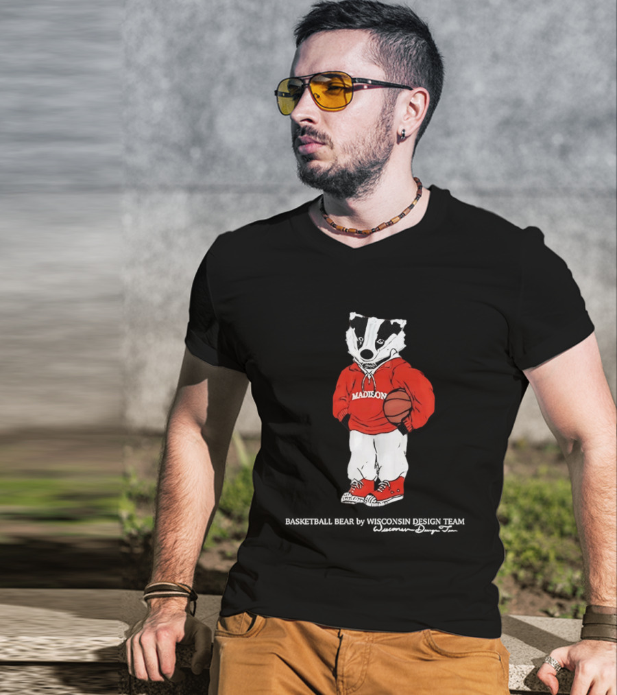 Madison Basketball Badger Wisconsin Team Bear T-Shirt