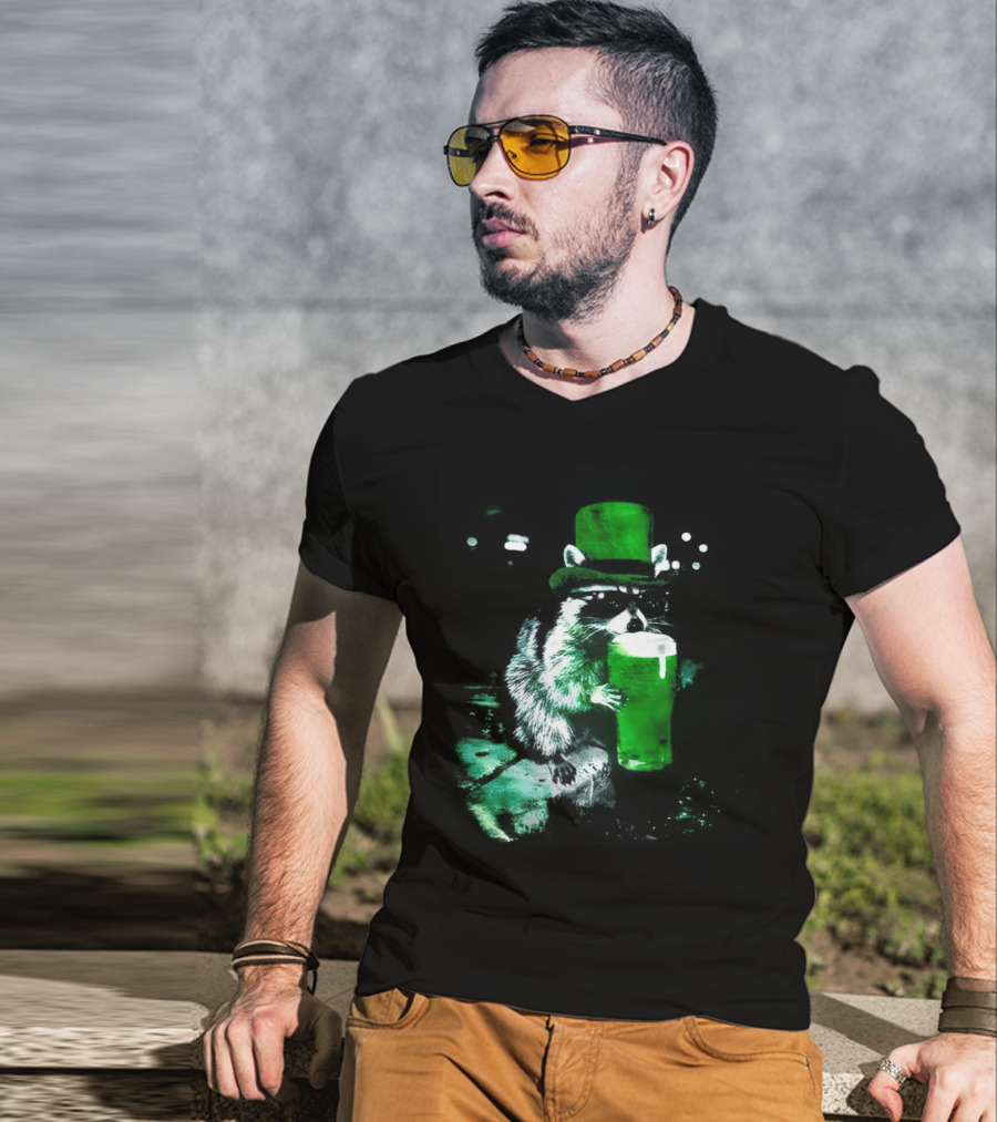 Drunk Irish Raccoon With Green Beer St Patricks Day 2026 T-Shirt