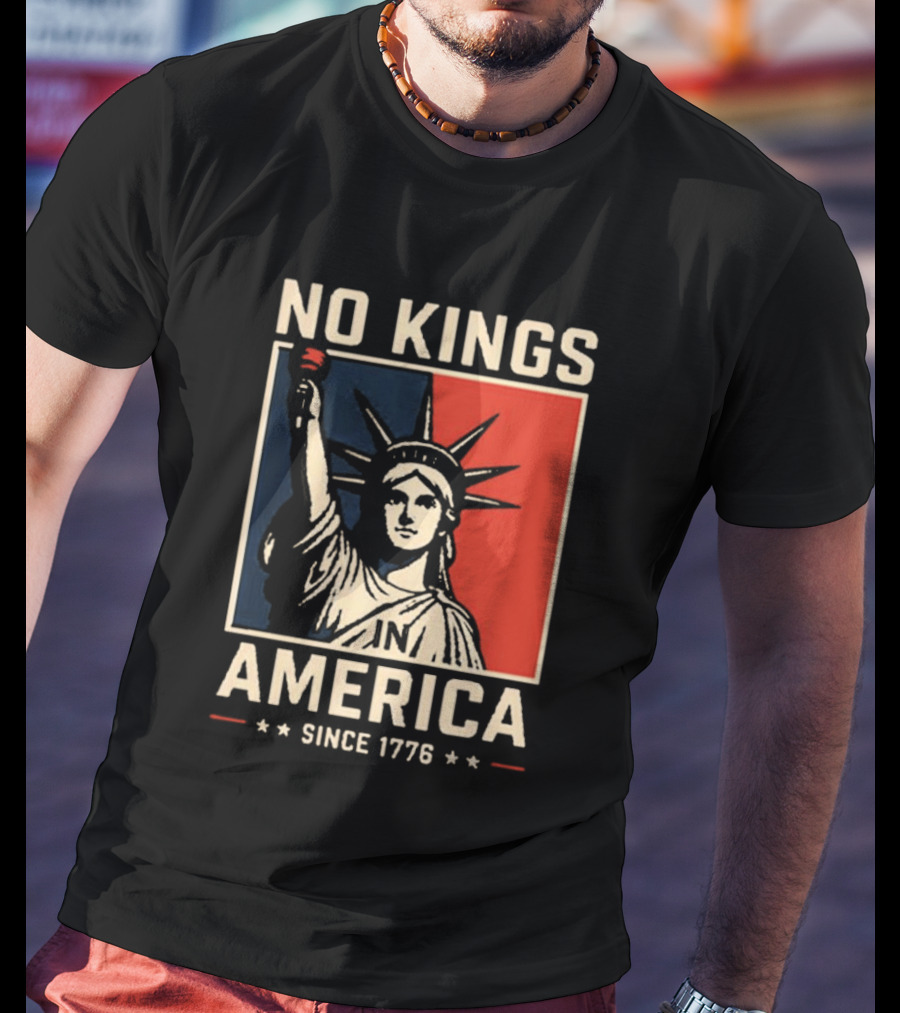 No Kings America Statue Since 1776 Comfort Colors® T-Shirt