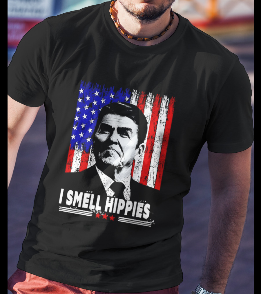 I Smell Hippies Reagan USA Flag Stars And Stripes T-Shirt