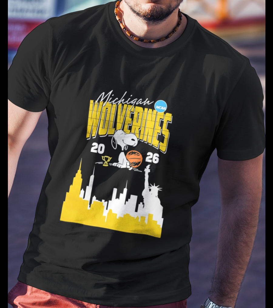 Michigan Wolverines NCAA Basketball Snoopy City Skyline 2026 T-Shirt