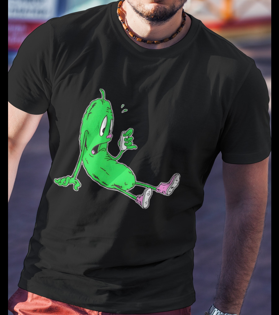 Stunsig Green Pickle Cartoon Phone Expression T-Shirt