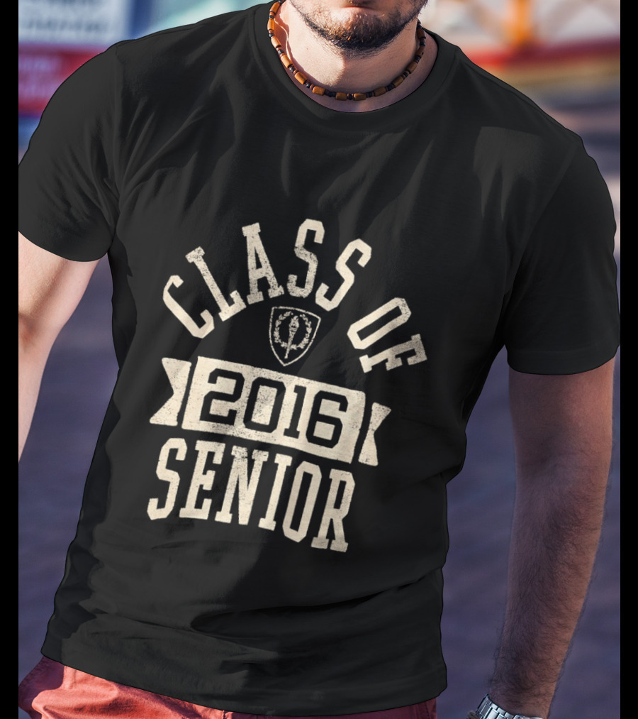 Class Of 2016 Senior Vintage Style Shield T-Shirt