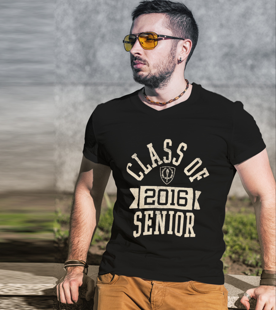 Class Of 2016 Senior Vintage Style Shield T-Shirt