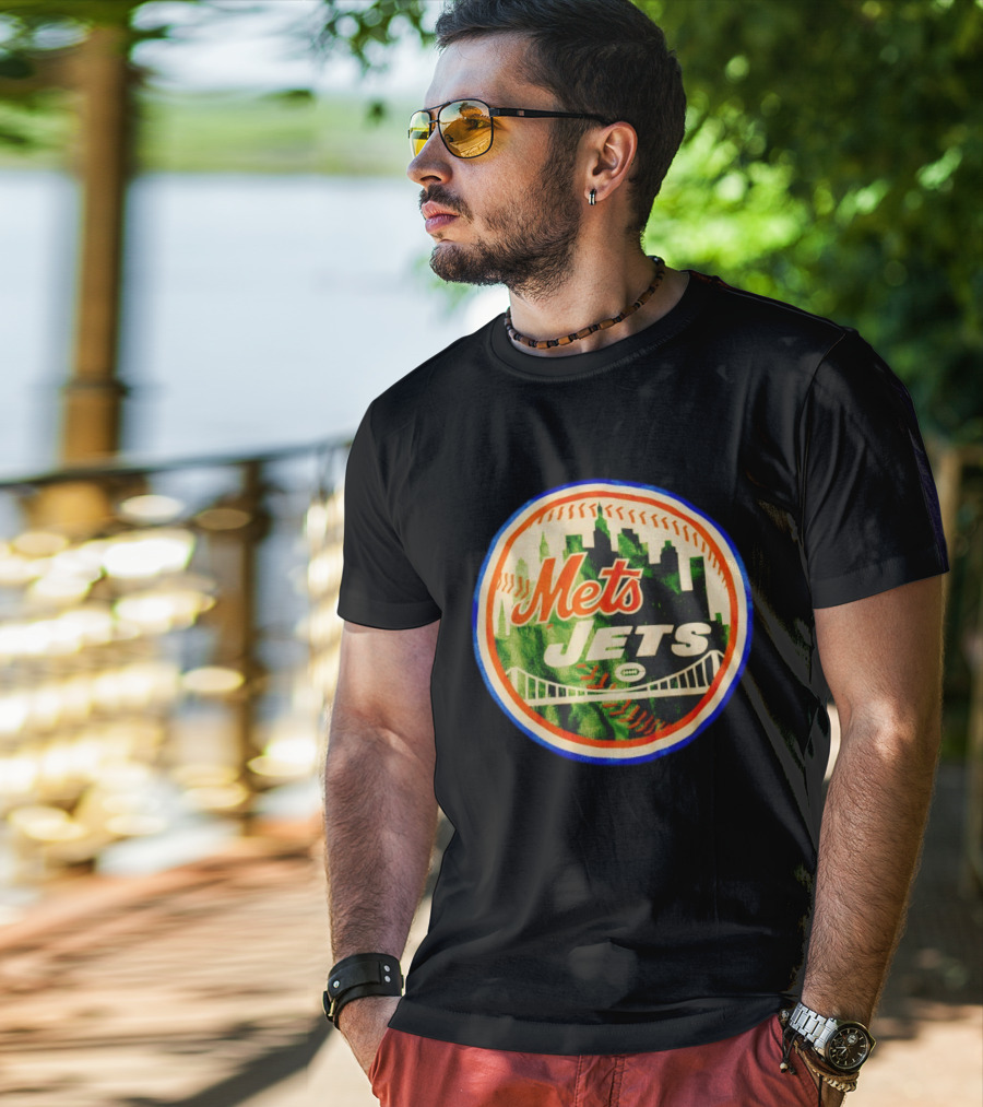 New York Mets Jets Football Baseball Crossover Skyline Bridge T-Shirt