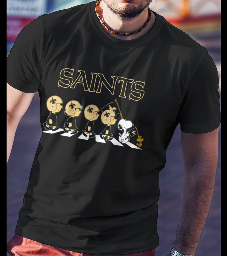 Peanuts New Orleans Saints Walking Flag Collaboration T-Shirt