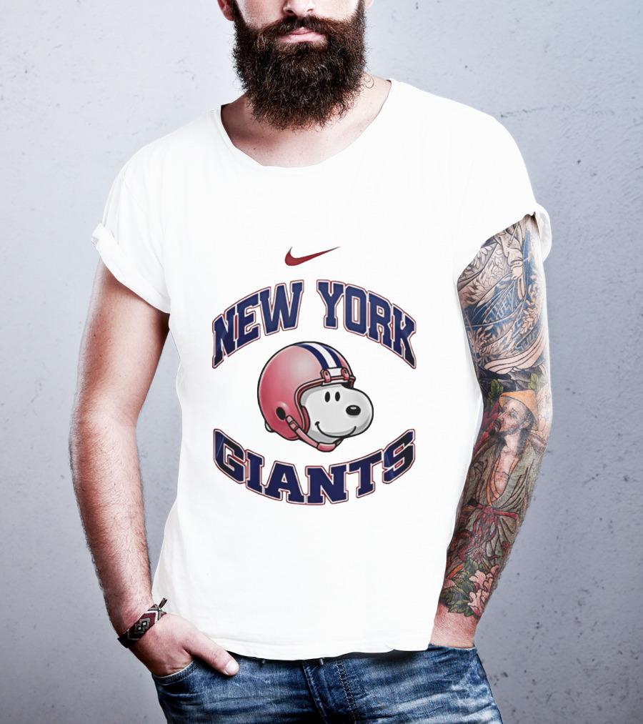 Nike New York Giants Snoopy Football Helmet T-Shirt