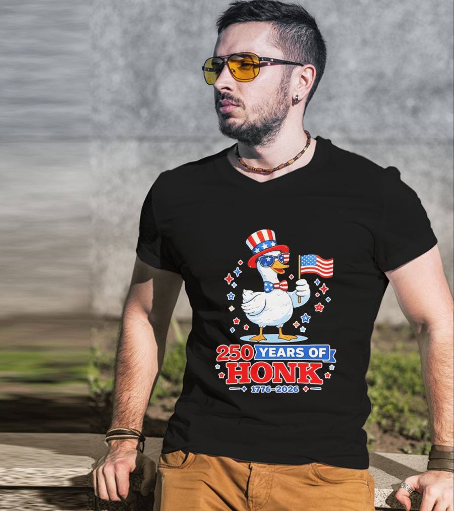 Patriotic Goose Holding US Flag 250 Years Of Honk 1776 2026 T-Shirt