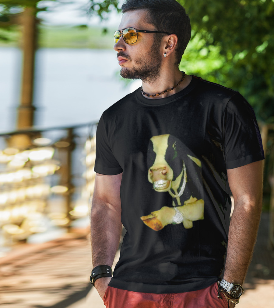 Rich Bull Grillz Bling Necklace And Jewelry T-Shirt