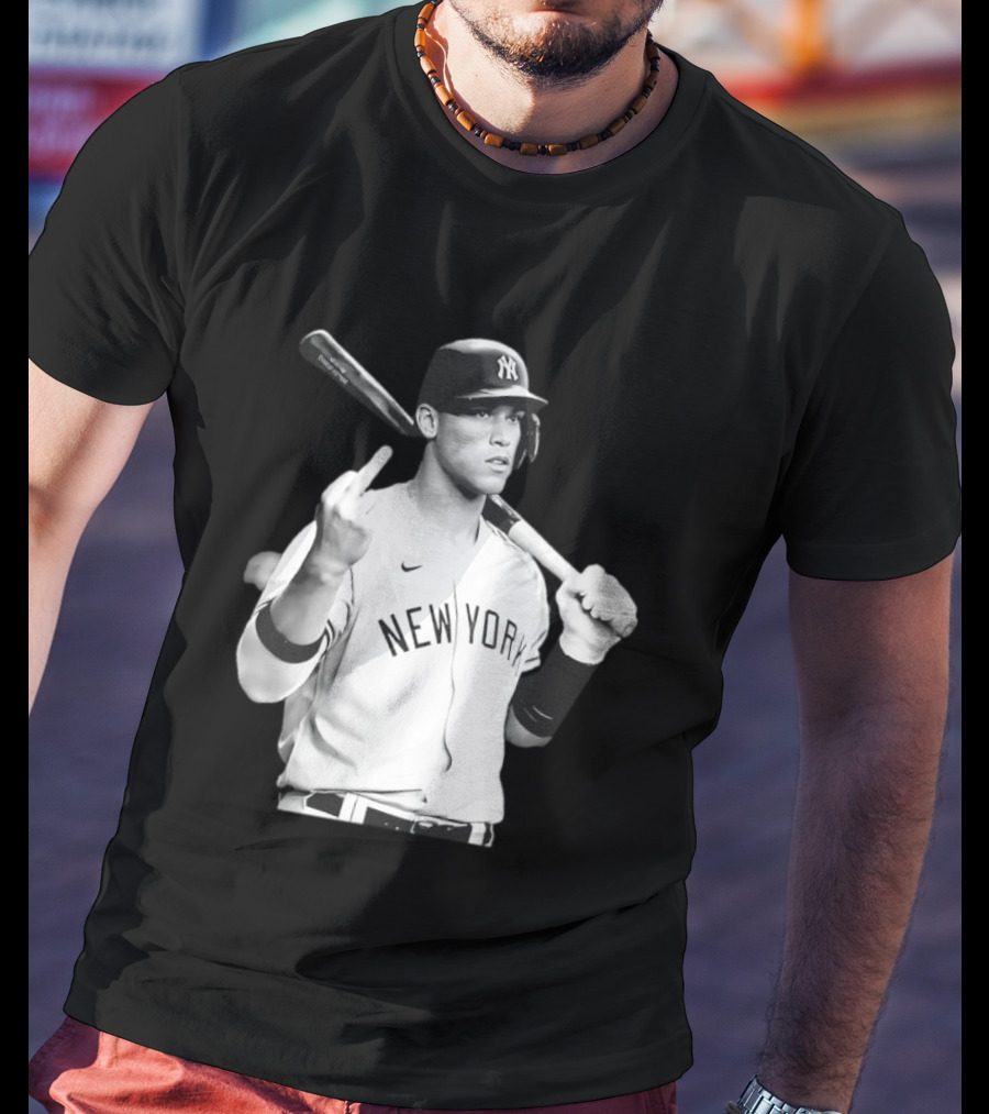 New York Yankees Aaron Judge Baseball Gesture T-Shirt