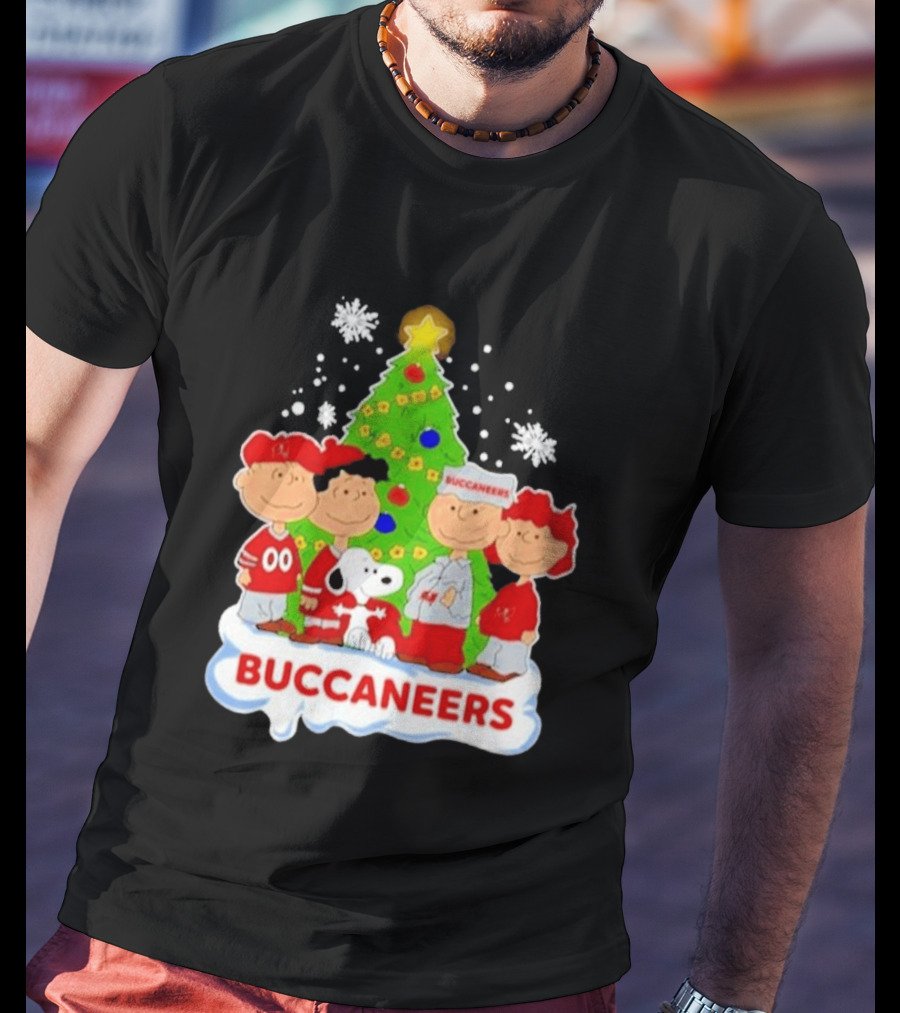 Snoopy Buccaneers Christmas Tree Tampa Bay Peanuts Holiday T-Shirt