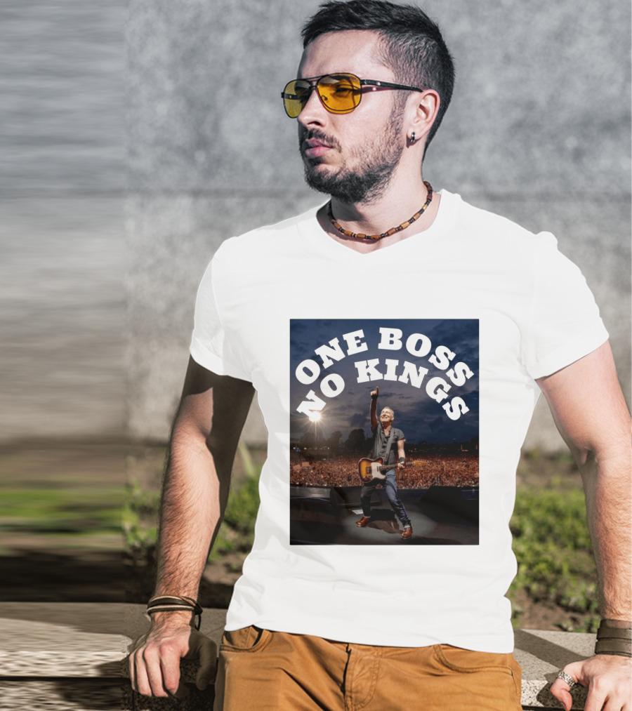 One Boss No Kings Bruce Springsteen Live Concert Crowd Performance T-Shirt