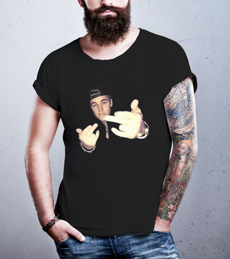Justin Bieber Middle Finger Gesture Bold Expression T-Shirt