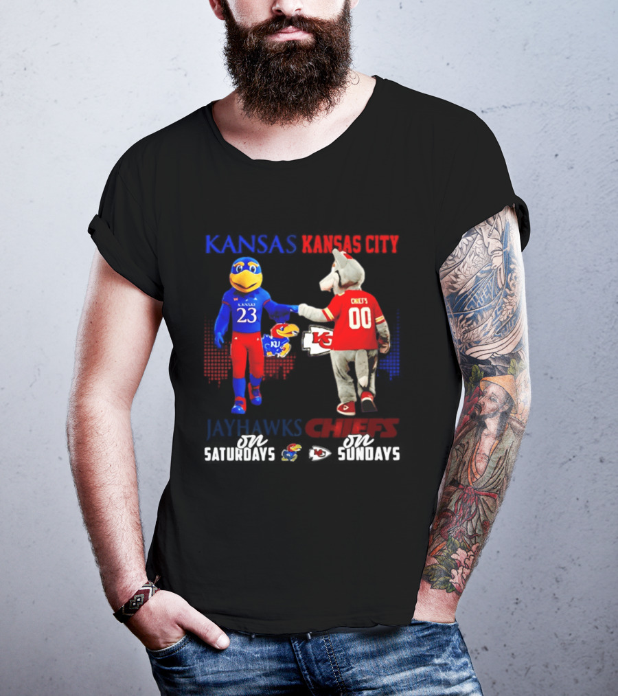 Kansas Jayhawks And Kansas City Chiefs Mascots Fist Bump 23 Vs 00 T-Shirt