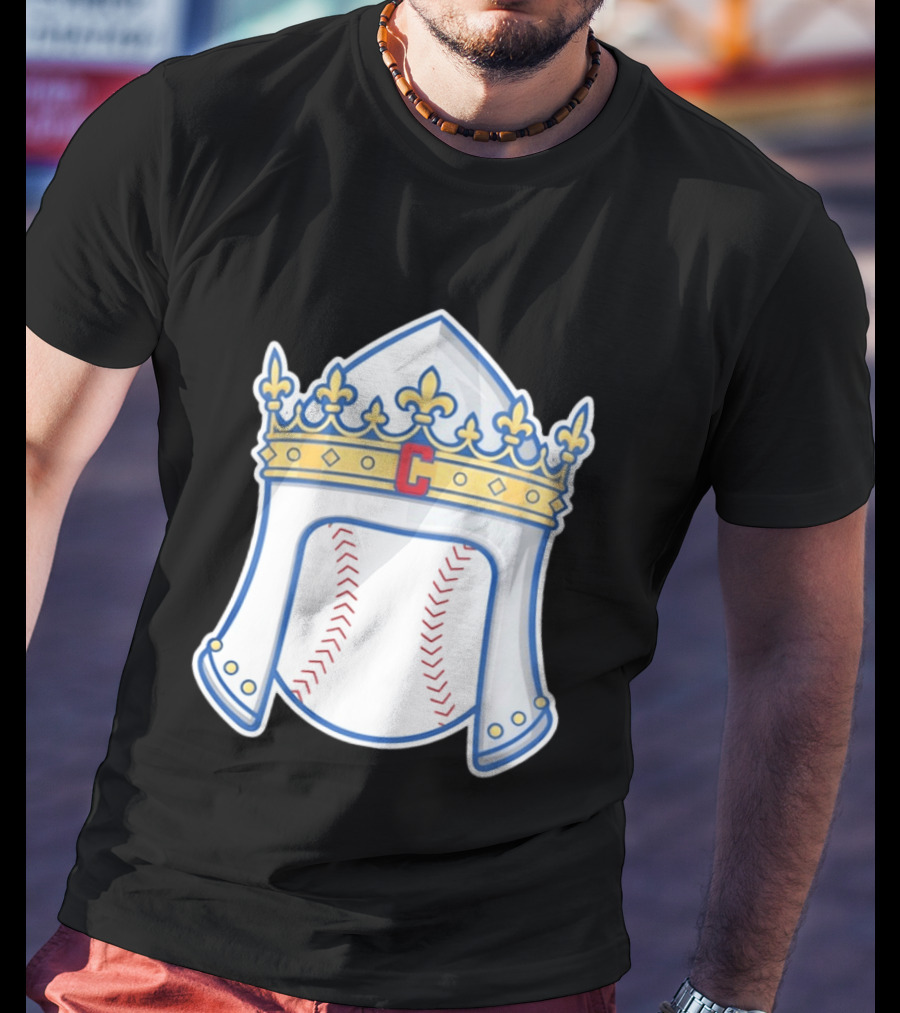 Chicago Cubs Sir Longball Baseball Helmet Crown T-Shirt